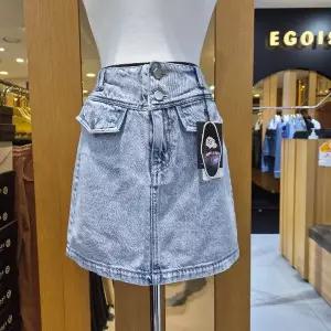 [에고이스트]플라워모티브라벨포인트미니데님스커트/ER2DS360_BP_BP