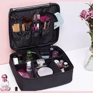 여행캐리어 소품정리용 편리한파티션 정리파우치 세안 여성잡화 화장가방 클렌징