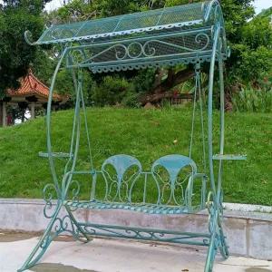 야외 흔들의자 철제 테라스 케이가든 흔들 펜션 원목