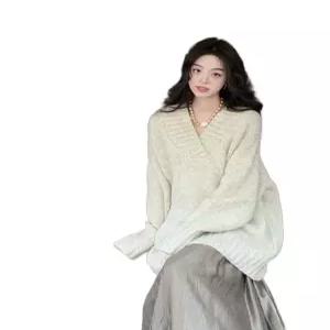 데일리룩 겨울 롱 니트 글리터 비즈 브이넥