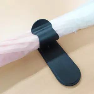 자동차 정리용품 트렁크 우산꽂이 차량용 우산걸이 클립형 거치대
