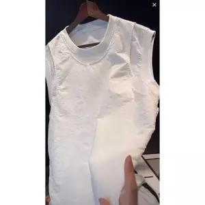 남성용 여름 투피스 데일리룩 민소매 시어서커 가짜 나시 언밸런스 티셔츠 쿨링 속건성 러닝셔츠 룩템 SPO