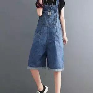 넉넉한핏 데님 멜빵 와이드 오버롤 반바지 7부