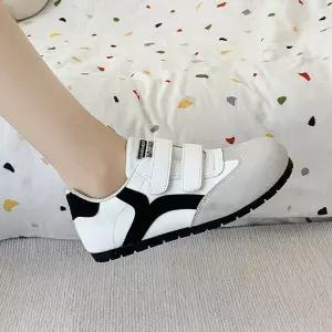 야무치 화이트 가을 캐주얼 빈티지 여성 데일리룩 신발 운동화 워킹화 못난이 패션 슈즈 발레 보드화 KUK3