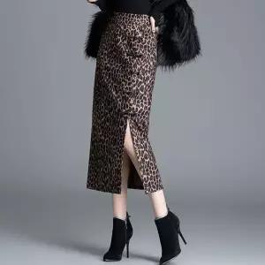 피콜로 여성 스커트 미디 가을 힙스터 포인트 데일리룩 슬릿 H라인 패션 레오파드 KUK3