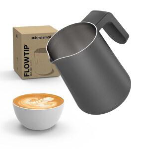 Subminimal FlowTip 밀크 저그 - 스토브탑 우유 거품, 바리스타 스타일 커피용 포밍 피처 내열성 손잡이가 있는 카푸치노 & 라떼 아트 푸어링 450ml, 블랙