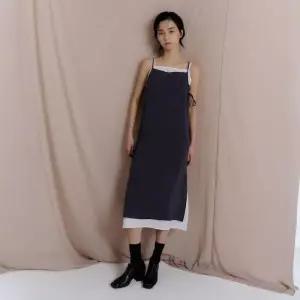 [매장정품] 에잇세컨즈 여성 배색 레이어드 롱원피스 애쉬 356271WC24