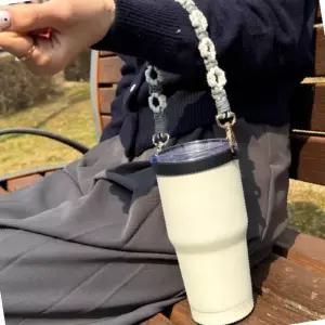 텀블러 스트랩 홀더 블랙 플라워 꽃 장식 텀꾸 손잡이 핸들