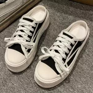 여성 베이직 끈캔버스 뮬스니커즈 키높이 블로퍼 블랙 여성뮬 뮬스니커즈 여성단화