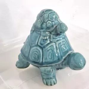 영롱한 청도자기 거북이 장식품 풍수 인테리어