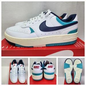 [국내매장용] W나이키 감마포스 DX9176-300