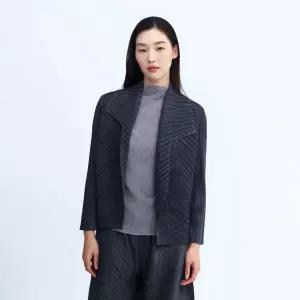 [롯데백화점]플리츠미 스트라이프 오블리크 카라 자켓_PPJKS025019