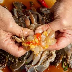 [식탁이야기] 밥도둑 꽃게/새우/전복 해물모듬장 1kg