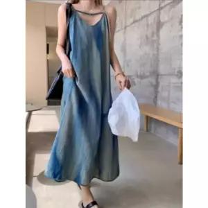 여성스러운 A라인 마린 비치룩 슬리브리스 나시원피스