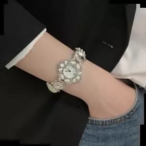 여성시계 시후주얼리 빅 진주 크리스탈 Japan Movement 시계 WL272W