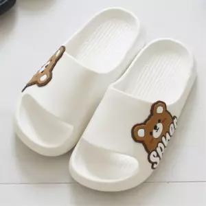 여학생 남학생 실내 실외 곰돌이캐릭터 다용도 슬리퍼