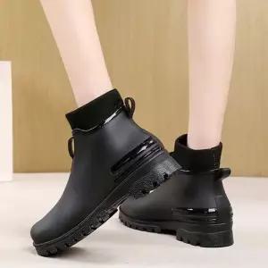 겨울 장마철 레인부츠 숏 앵클 털안감 기모 방수 여성 롱부츠 방한화 패딩부츠 패딩신발