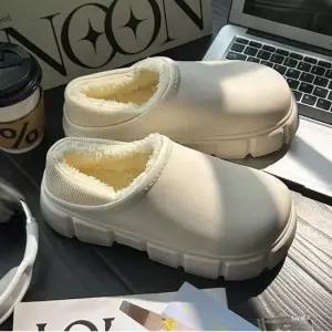 슬립온 통굽 여성 슬리퍼 겨울 키높이 2컬러 털 안감 패션슬리퍼 데일리슬리퍼 겨울실내화