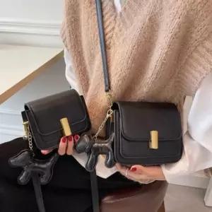 여성 미니 크로스백 강아지키링 포함 숄더백 데일리 가방