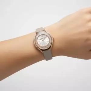 5519450 CRYSTALLINE AURA 크리스탈 여성 가죽시계