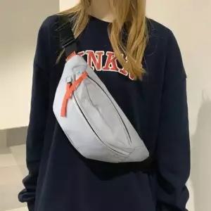 CH081Y) 메신저백 힙쌕 자전거 가방 허 인라인 스포츠가방 스포츠잡화 CH 여권백 더플백