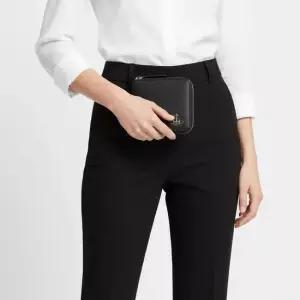 FW24 여성 집어라운드 반지갑 5107004KU S000B N401