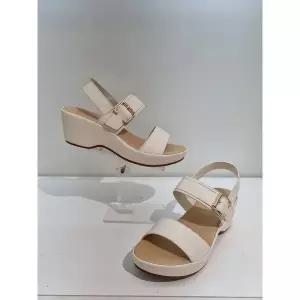 [하프클럽/에스콰이아]MARIO에스콰이아 여성 발편한 경량 세미정장 샌들 굽6센치 PFDMSD835