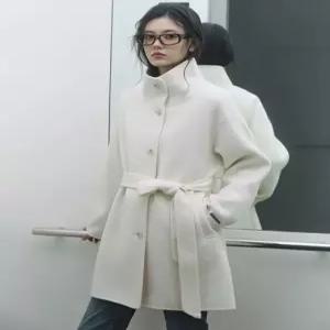 [LAP] (핸드)하이넥 벨티드 하프코트 AR4WTA70