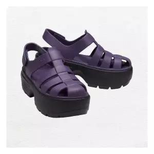 [크록스]여성 스톰프 피셔맨 샌들 209938-5AS(다크 아이리스) LOGC