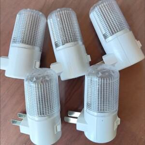 비상등 LED 침대 옆 야간등 실내 어린이 침실등 벽걸이형 거실 가정용 LED 벽등