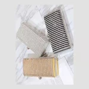 여성 클러치백 블링블링 스터드 장식 핸드백 손가방 브랜드지갑 반지갑 여자카드지갑