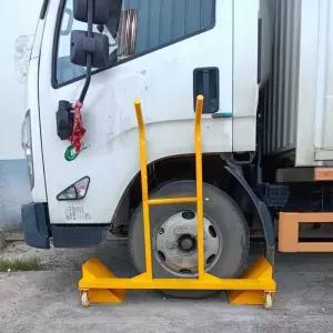 고임목 화물차 크레인 바퀴 차량 받침대 고정 트럭 주차