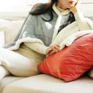 겨울 블랭킷 담요 양털 집순이 스웨터 레져 캠핑 차박 판촉물 담요 학생 캠핑 모포