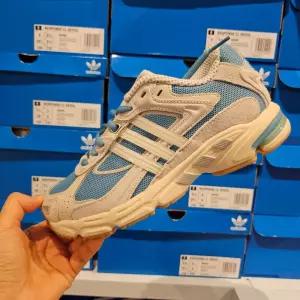 [국내매장 정품] 아디다스 리스폰스 CL 서울 러닝화 운동화 JR5082