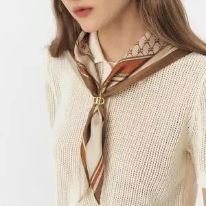 [헤지스](대구신세계)[SILK100%] 베이지 헤리아토 삼각링 실크 스카프 (링포함) HISC6E631I3