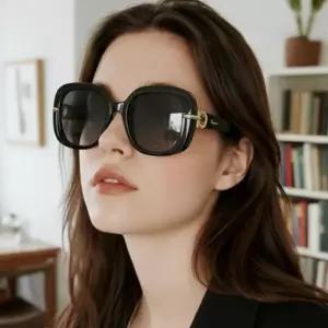 [페라가모] 명품 선글라스 SF1058S 001 스퀘어 뿔테 자외선차단 여자