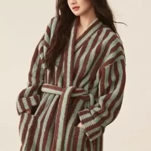 챠밍 호텔가운 스트라이프 극세사 로브 밍크 수면가운