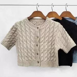 [의류] 꽈배기 크롭 가디건 여성 반팔 데일리 라운드넥 버튼