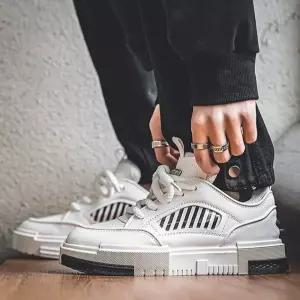 남성용 캐주얼 화이트 미니 슈즈 보드화 스니커즈 신발 통굽 하이탑 봄가을 운동화 MF1