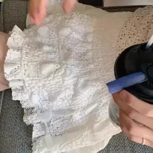 여성 썸머 데일리 펀칭 레이스 미니 스커트 39782402)