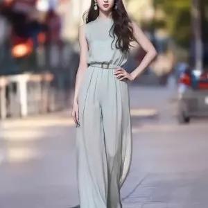 여성 라운드넥 루즈핏 민소매 와이드 점프 슈트 36464664)