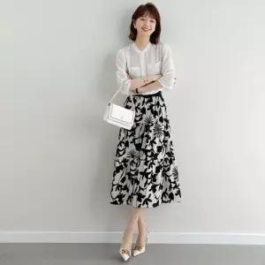 마르소 치마 미디 하프 롱 미니 봄 가을 여친 하객 A라인 플라워 슬림핏 프린트 UNO1