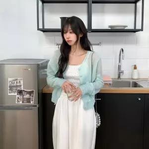 [하프클럽/]여성용 루즈핏 브이넥 니트 가디건 봄 시즌 여리여리 스타일