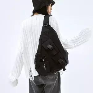 얼티메이크 1750 슬링백 블랙 / 힙색 크로스백 메신저백 학생가방