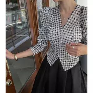 [다바걸]플루엣슬릿블라우스