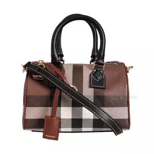 [버버리] 24FW 여성 8069663 빈티지 체크 미니 보스턴 백 브라운
