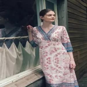 [비너스](정상) 폴리 기모 꽃보더 나염 여성 컵 드레스 여자 원피스잠옷_C VGN3985_PE_C