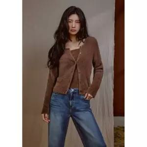 [백화점정품] 26년NEW 게스 GUESS 여성 날개사 나시 가디건 세트 YP4S2656