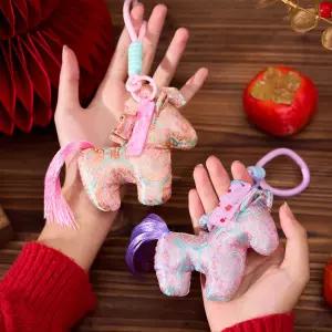 말인형 자수 말띠 해 신년 병오년 전통 펜던트 장식 소품 선물 재물 행운 키링 가방고리