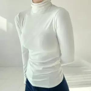 1+1 6컬러 쫀득 얇은폴라티 여성 이너목티